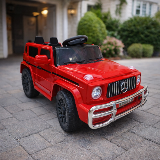 صورة سيارة أطفال كهربائية بتصميم جيب كلاسيك أنيق